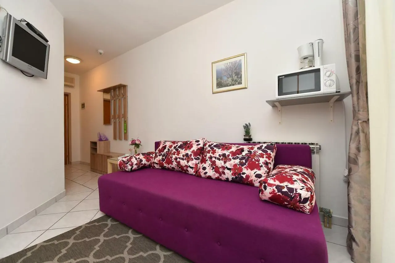 Villa Nela Petrcane Croatia