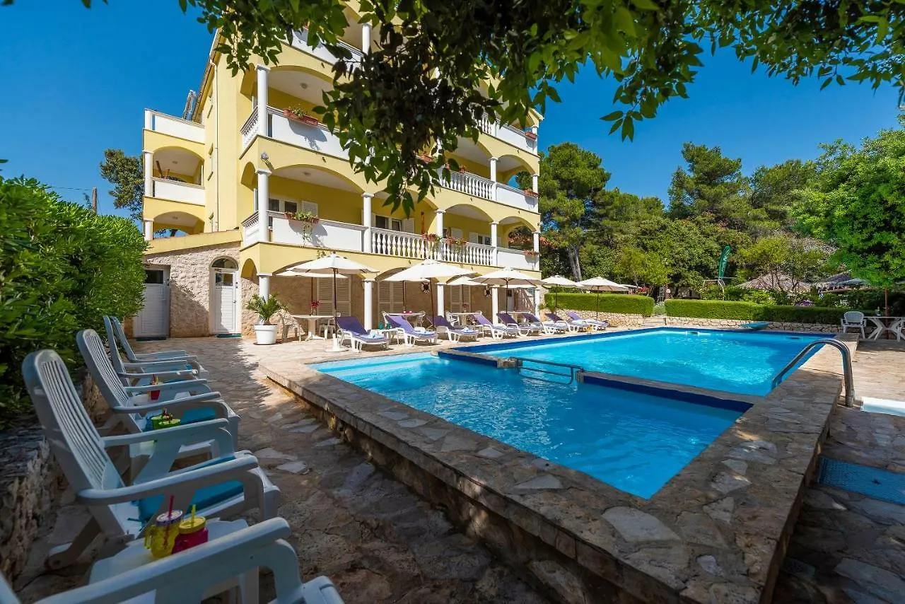 Villa Nela Petrcane Croatia