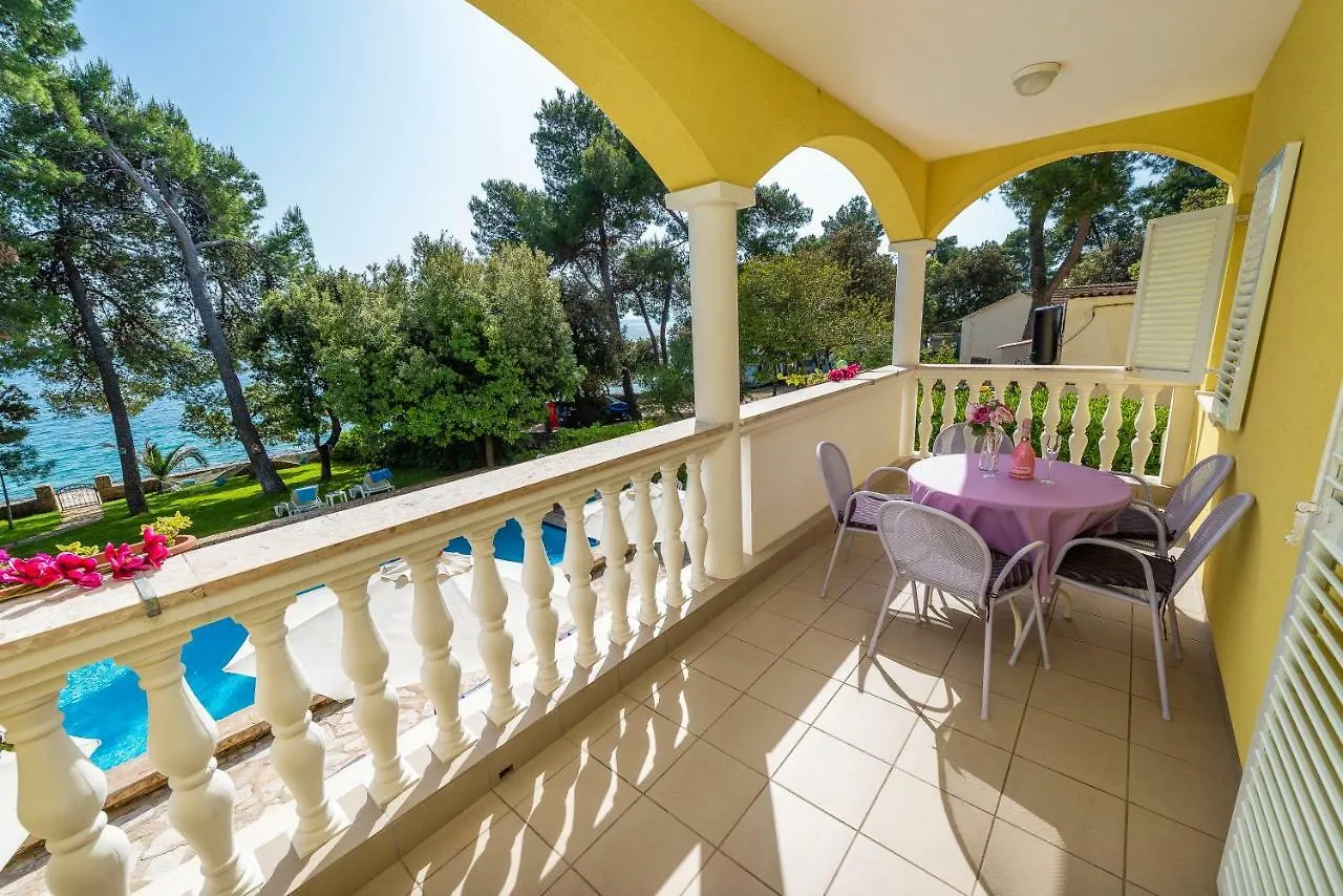 Villa Nela Petrcane